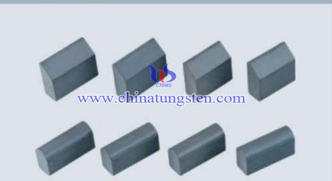 tungsten carbide snowplough button picture